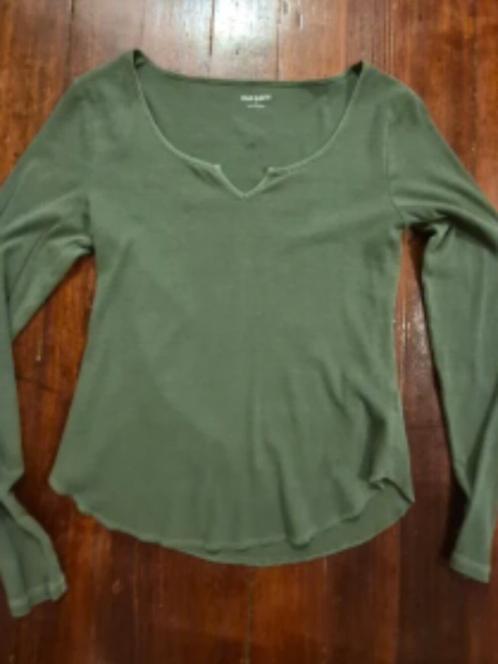 Old Navy longsleeve